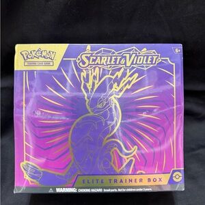 Pokemon Scarlet & Violet Elite Trainer Box - Purple and Gold